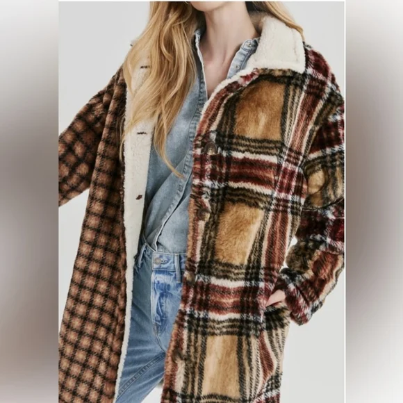 Something Navy Faux Fur Plaid Teddy Trucker Coat - Picture 11 of 12